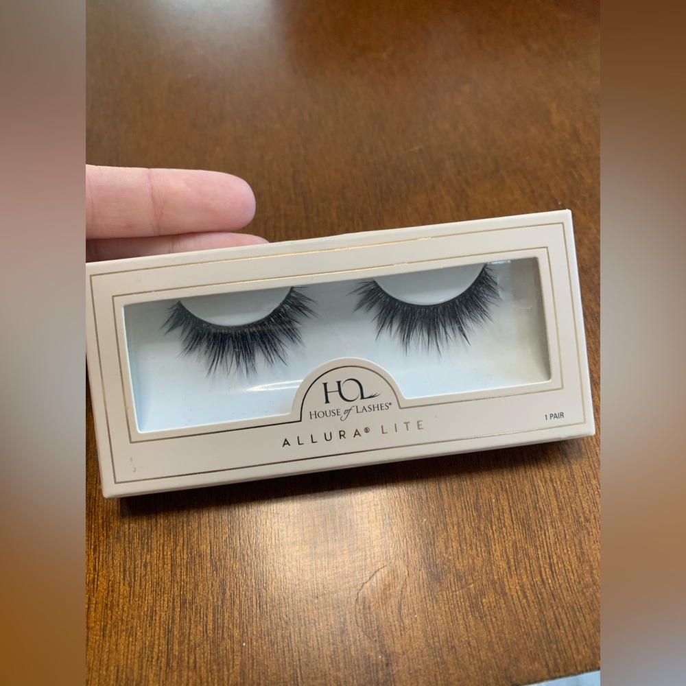 New House of Lashes Allura Lite Falsies